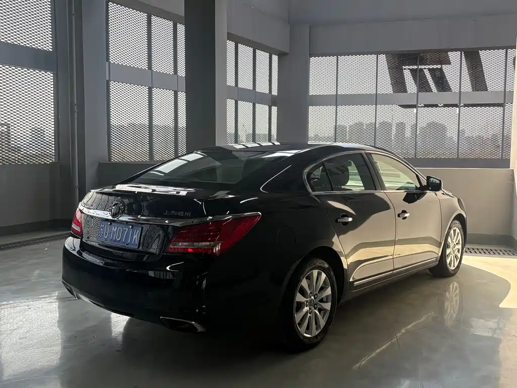 Buick LaCrosse 2015 — фото 12