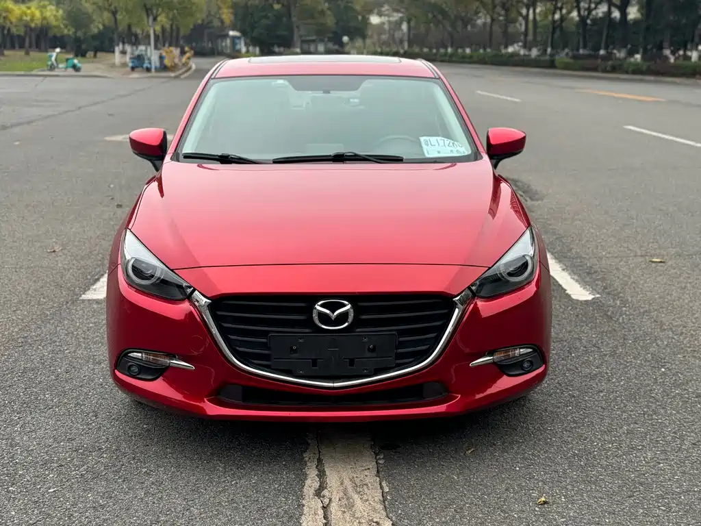 Mazda 3 Axela 2019 — фото 2