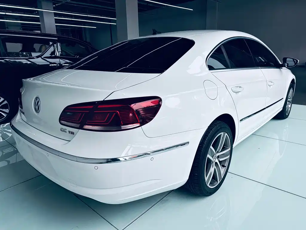 Volkswagen CC 2015 — фото 6