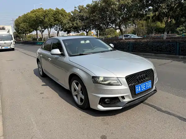 Audi A4L 2012