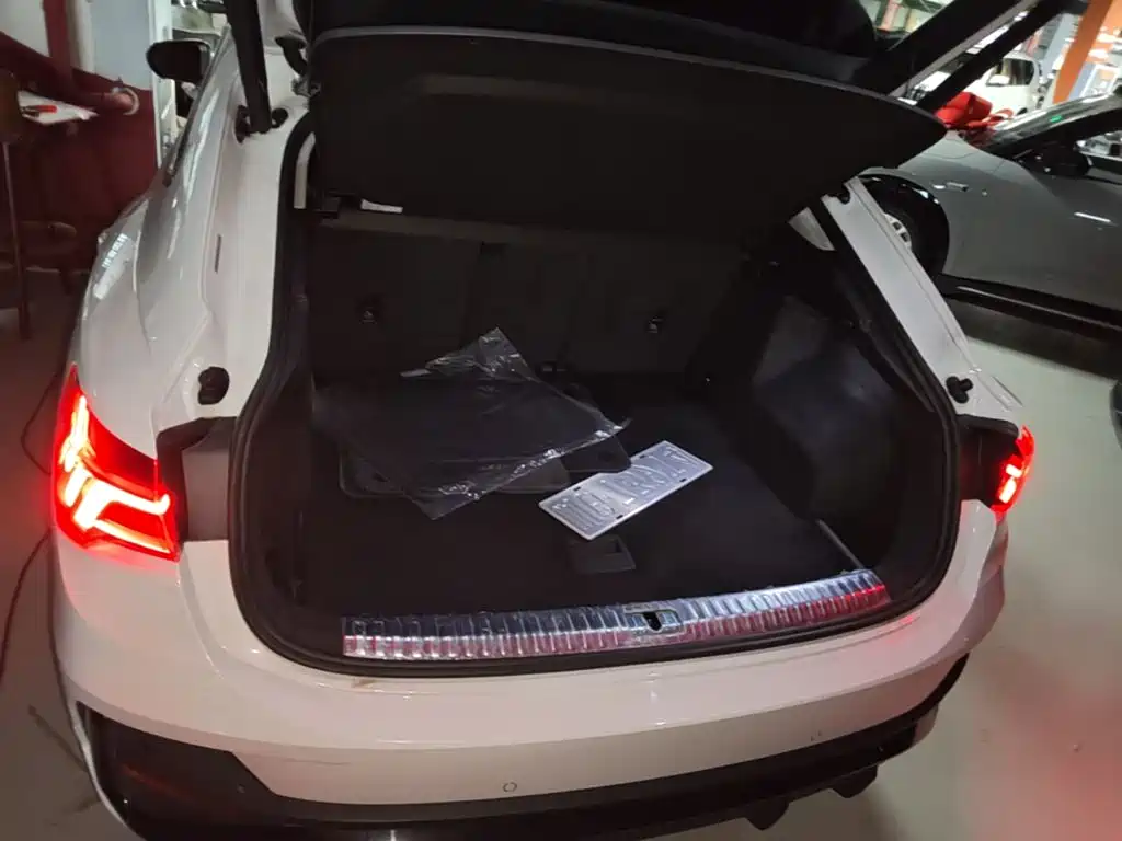 Audi Q3 Sportback 2023 — фото 19