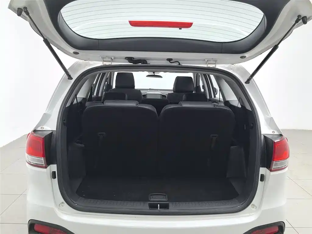 Kia Sorento 2017 — фото 16