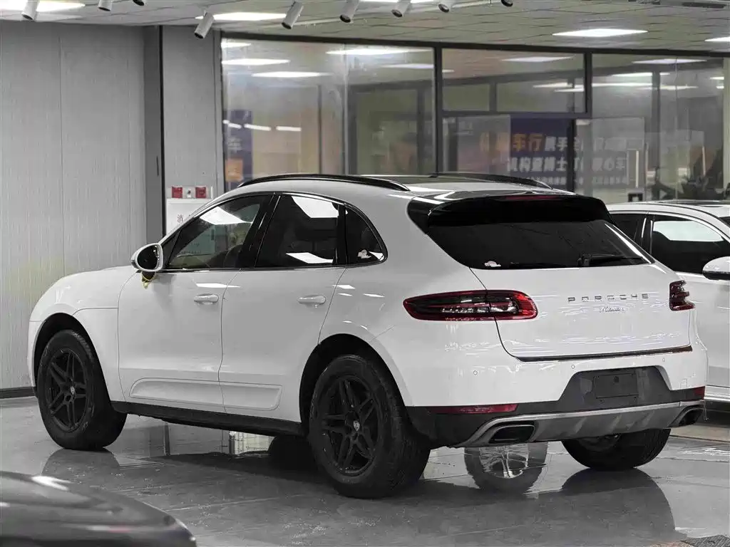 Porsche Macan 2016 — фото 9