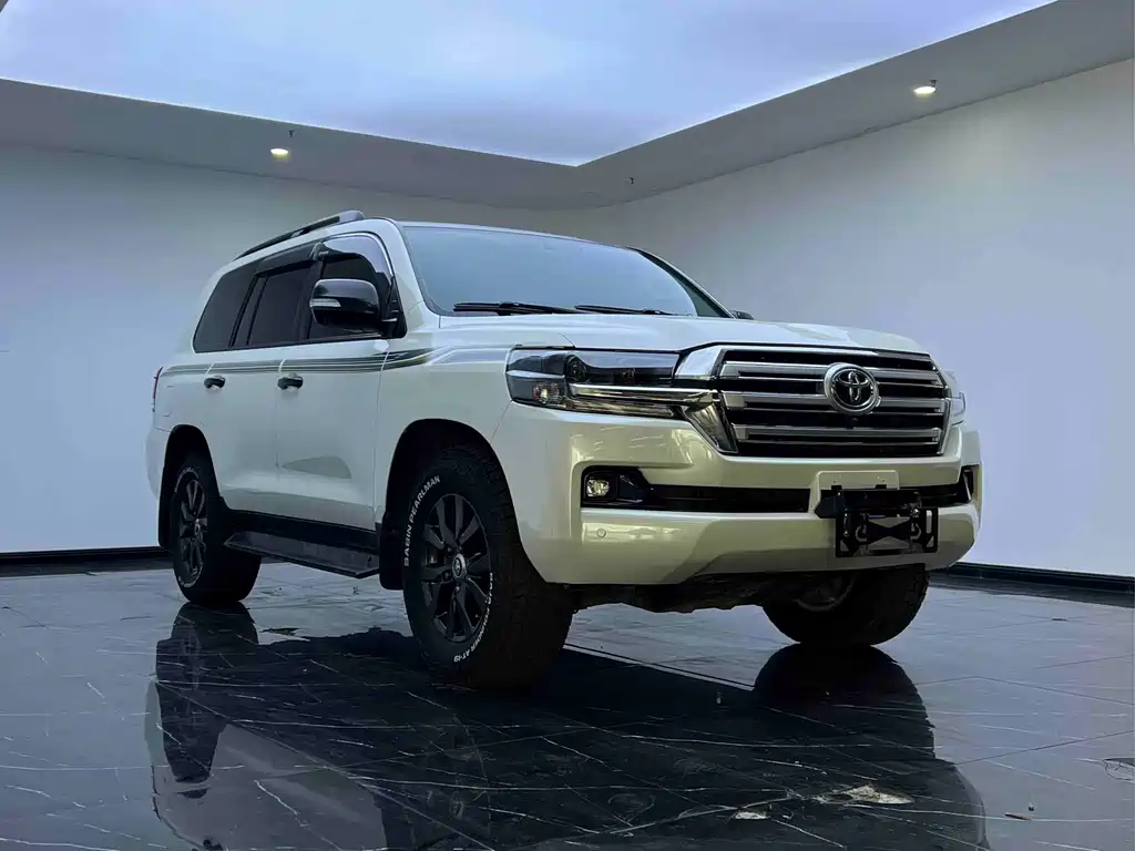 Toyota Land Cruiser 2017 — фото 3
