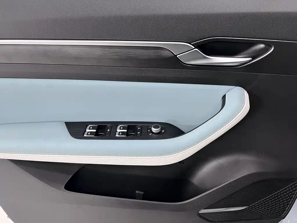Geely Emgrand S 2023 — фото 8