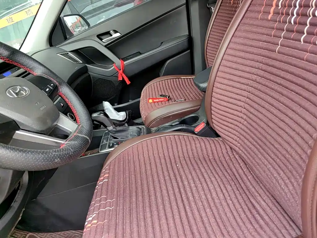 Hyundai ix25 2015 — фото 15