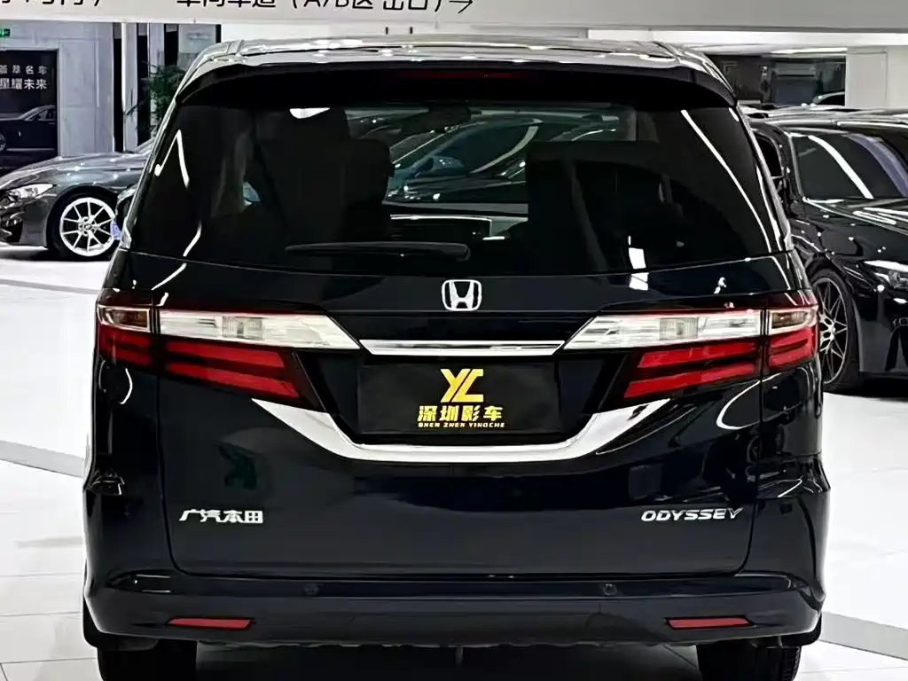 Honda Odyssey 2018 — фото 6