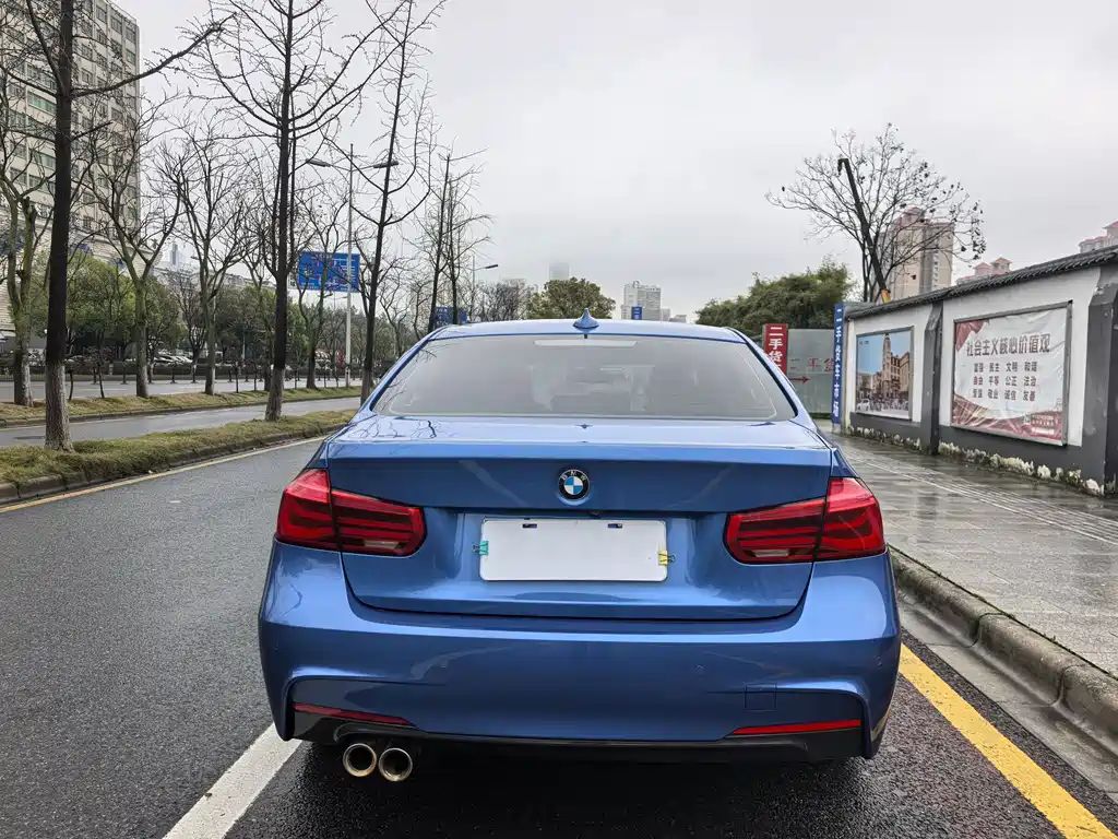 BMW 3 Series 2019 — фото 17