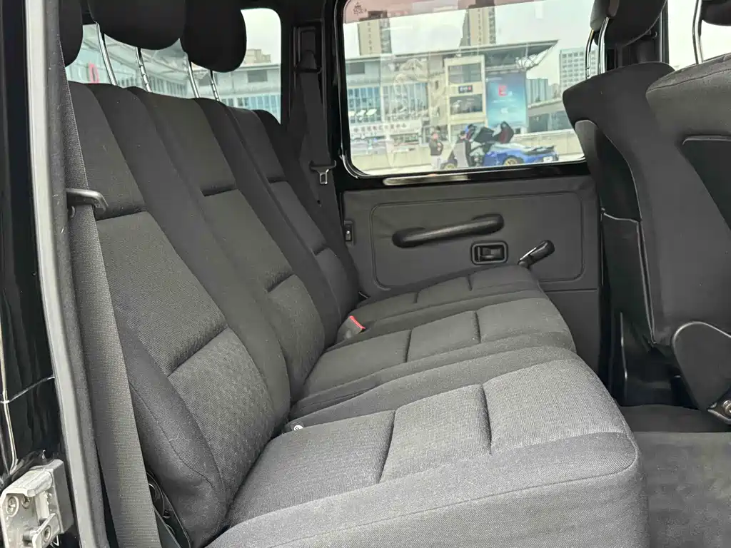 Mercedes-Benz G-Class 2018 — фото 17