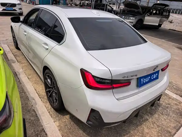 BMW 3 Series 2023