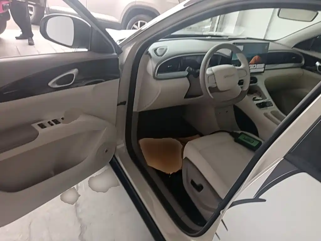 Geely Galaxy Starwish 2026 — фото 16