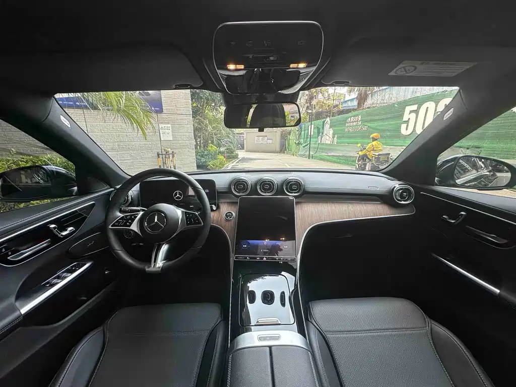 Mercedes-Benz C-Class 2023 — фото 22