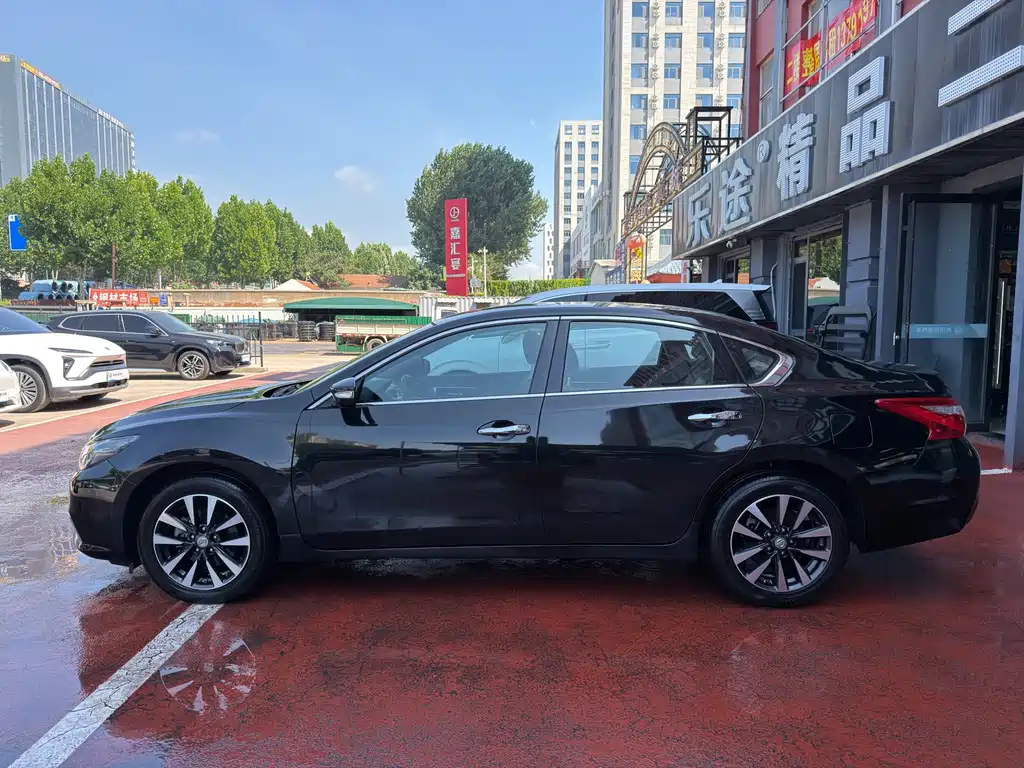 Nissan Teana 2018