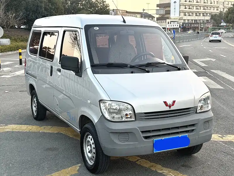 Wuling Zhiguang 2017 — фото 19