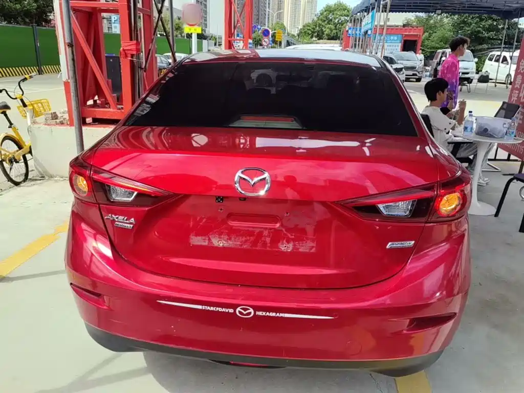 Mazda 3 Axela 2018