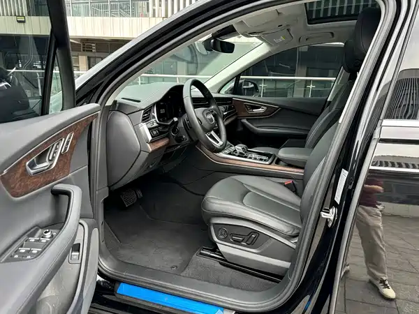 Audi Q7 2024
