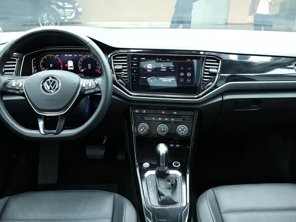 Volkswagen T-Roc 2022 — фото 10