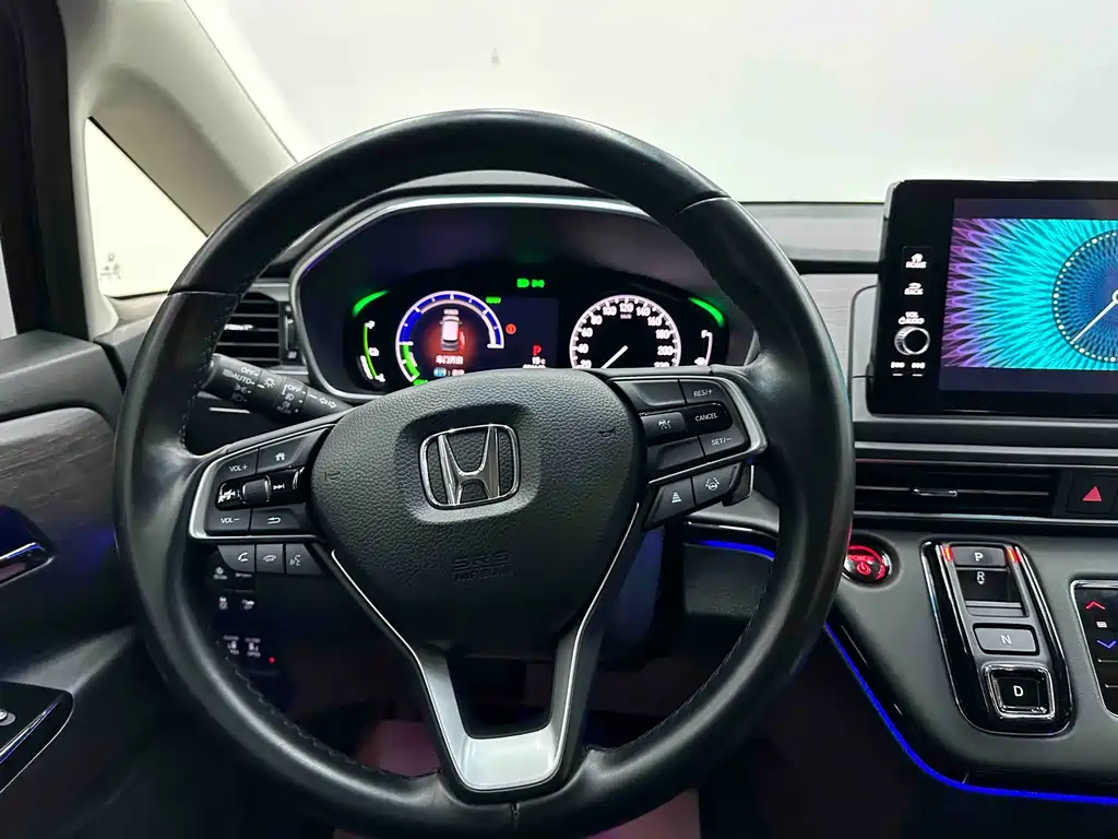 Honda Elysion 2024 — фото 17