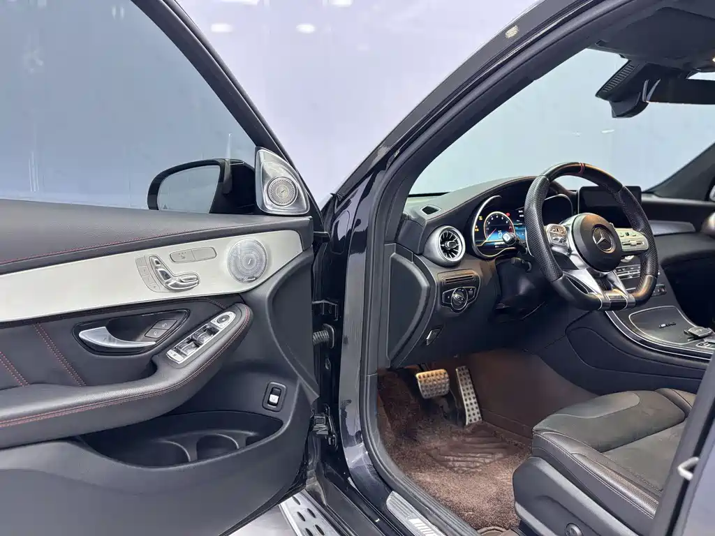 Mercedes-Benz GLC AMG 2022 — фото 18