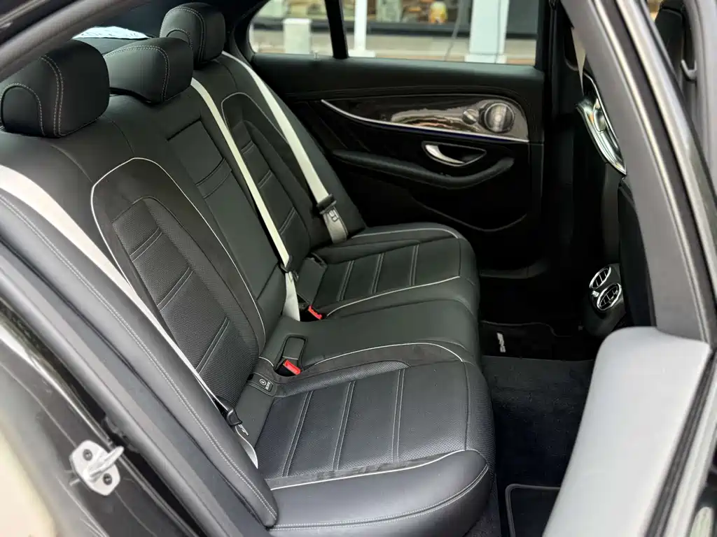 Mercedes-Benz E-Class AMG 2021 — фото 20
