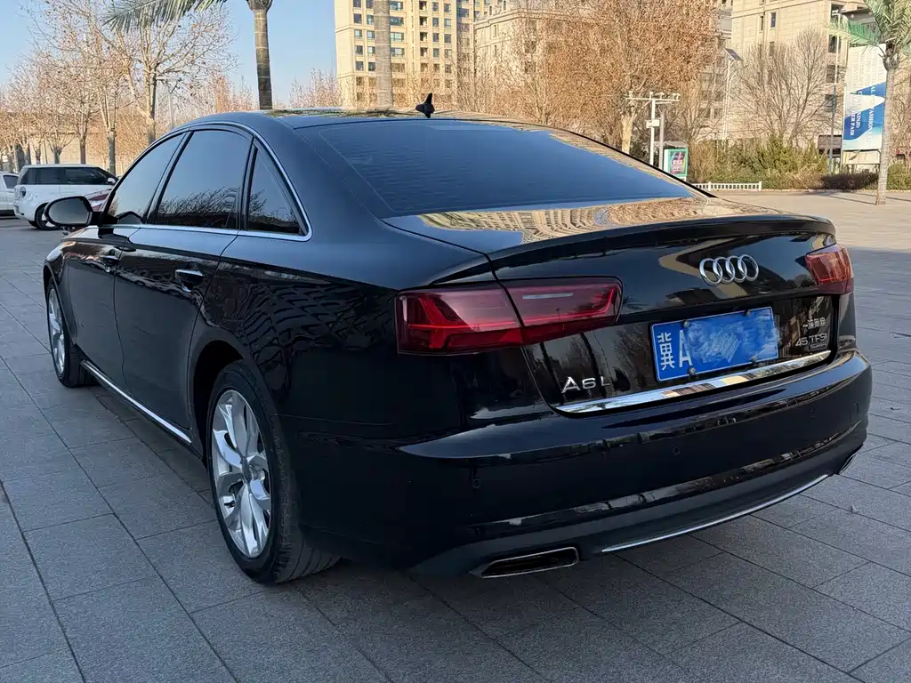 Audi A6L 2017 — фото 3