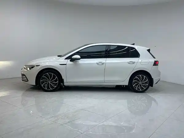 Volkswagen Golf 2022