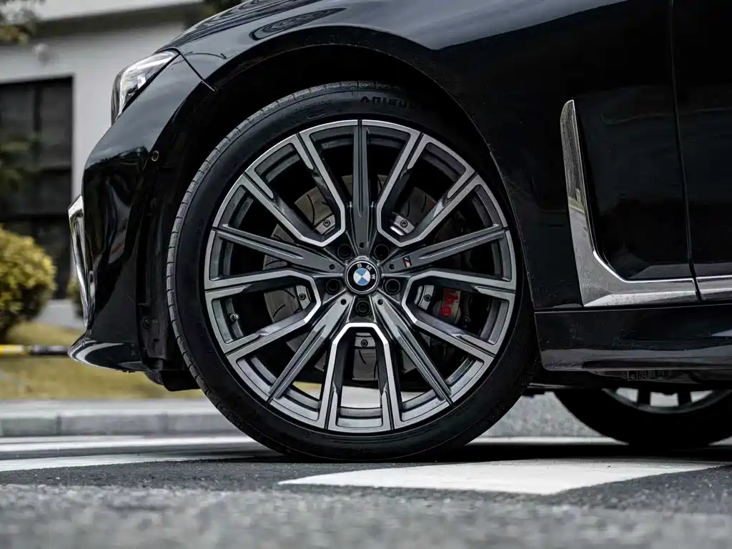 BMW 7 Series 2019 — фото 14
