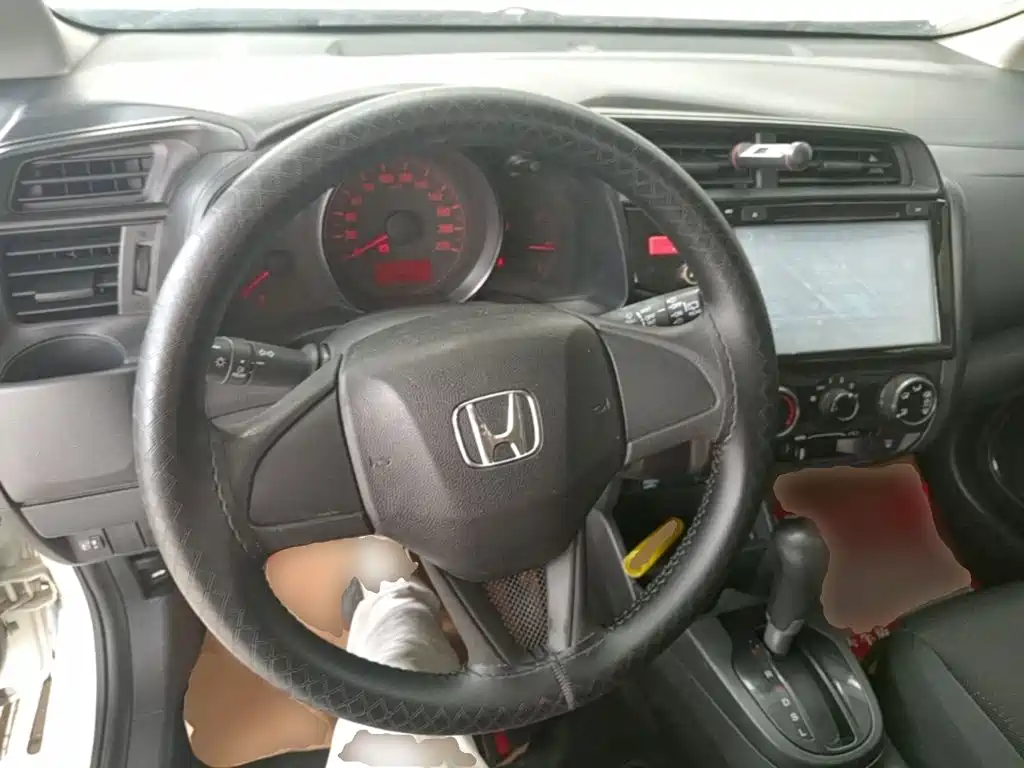 Honda Fit 2015 — фото 11