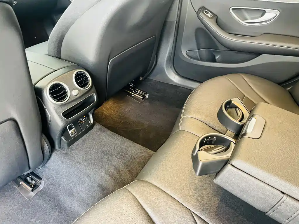 Mercedes-Benz C-Class 2021 — фото 10