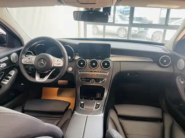 Mercedes-Benz C-Class 2021