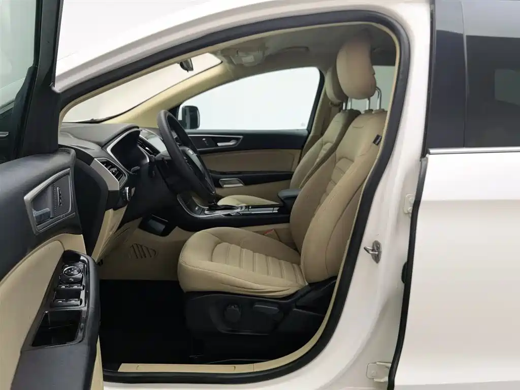 Ford Edge 2015 — фото 10