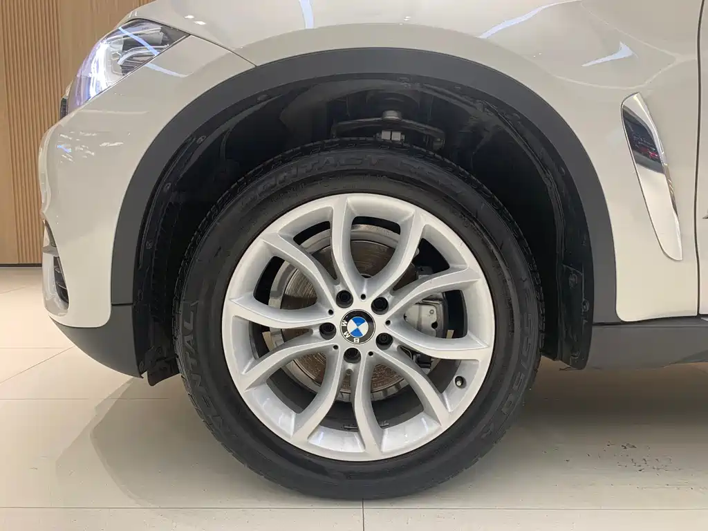 BMW X6 2018 — фото 20