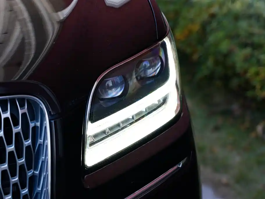 Lincoln Navigator 2020 — фото 17