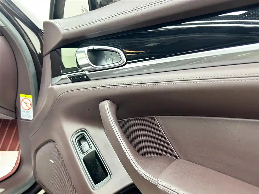 Porsche Panamera 2016 — фото 10