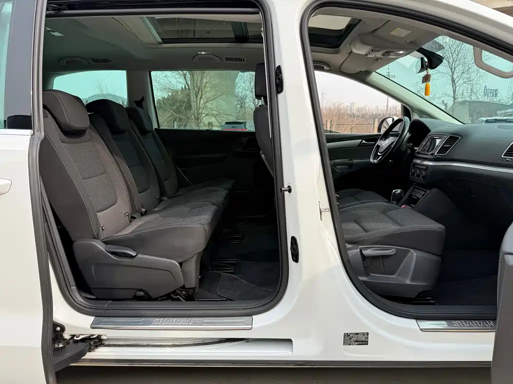 Volkswagen Sharan 2019 — фото 17