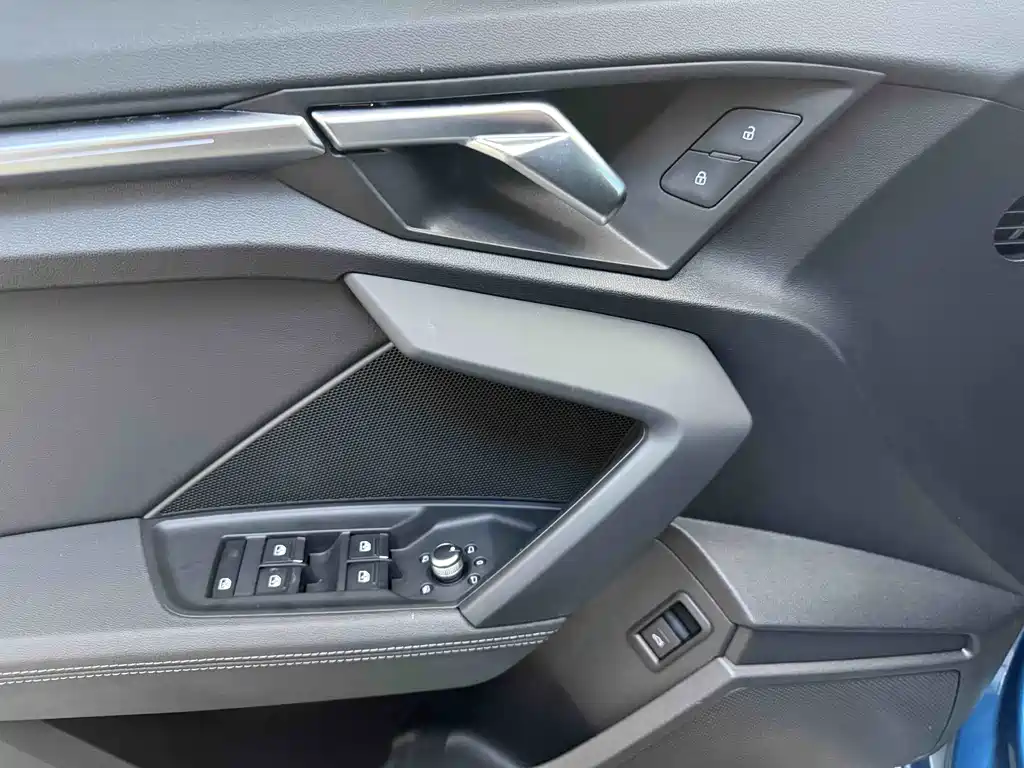 Audi A3 2022 — фото 12