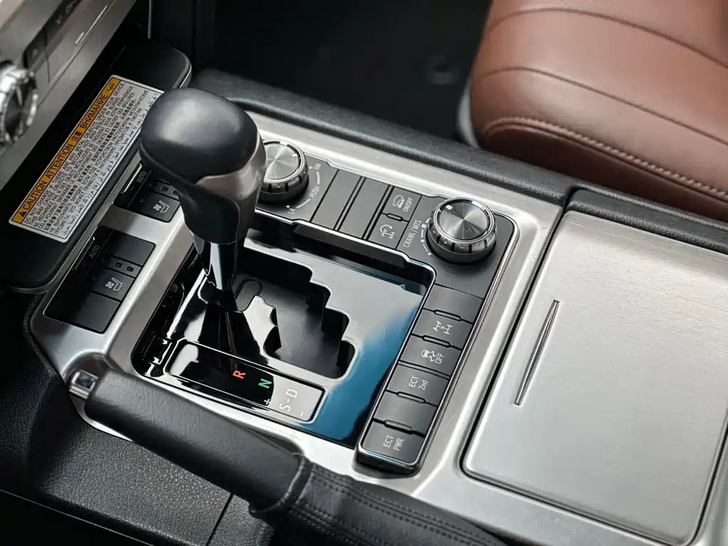 Toyota Land Cruiser 2020 — фото 20