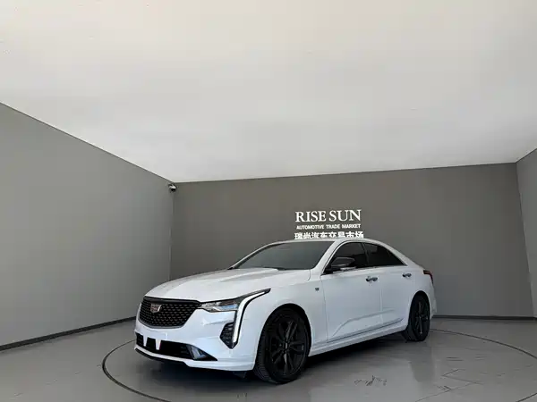 Cadillac CT4 2023