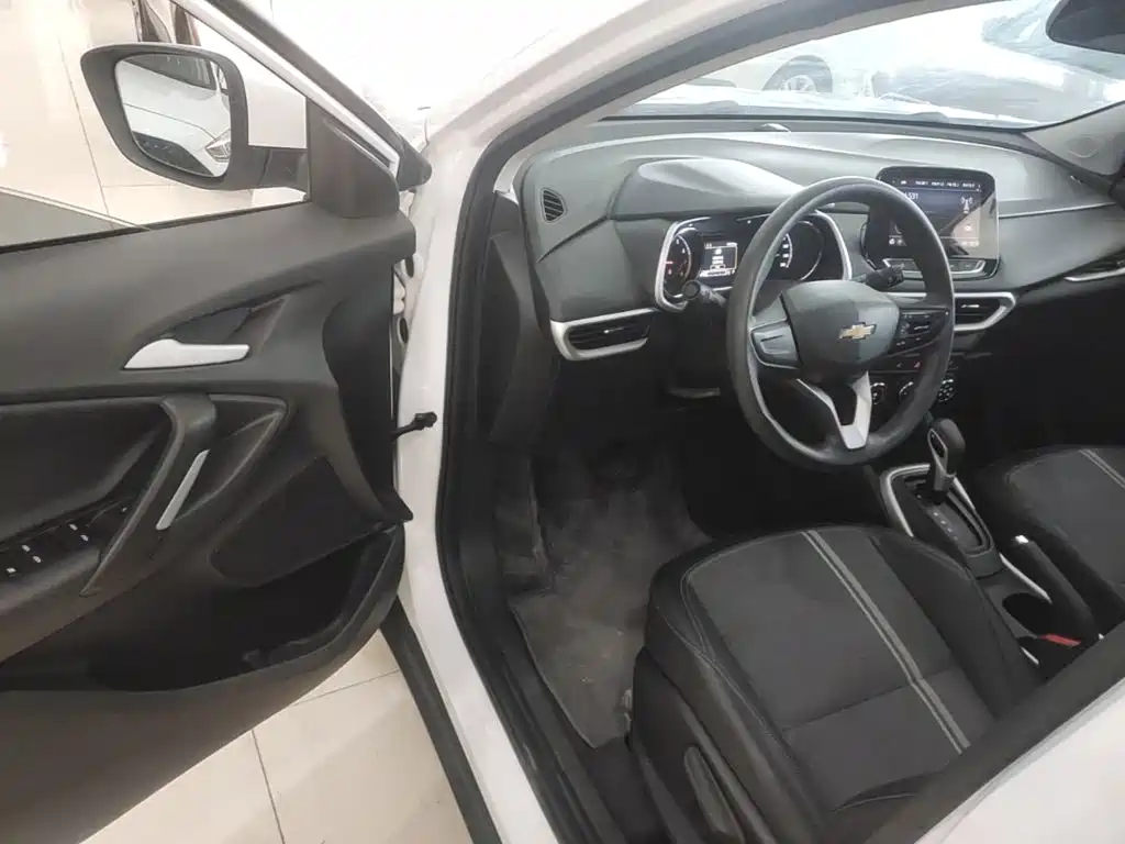 Chevrolet Trax 2021 — фото 16
