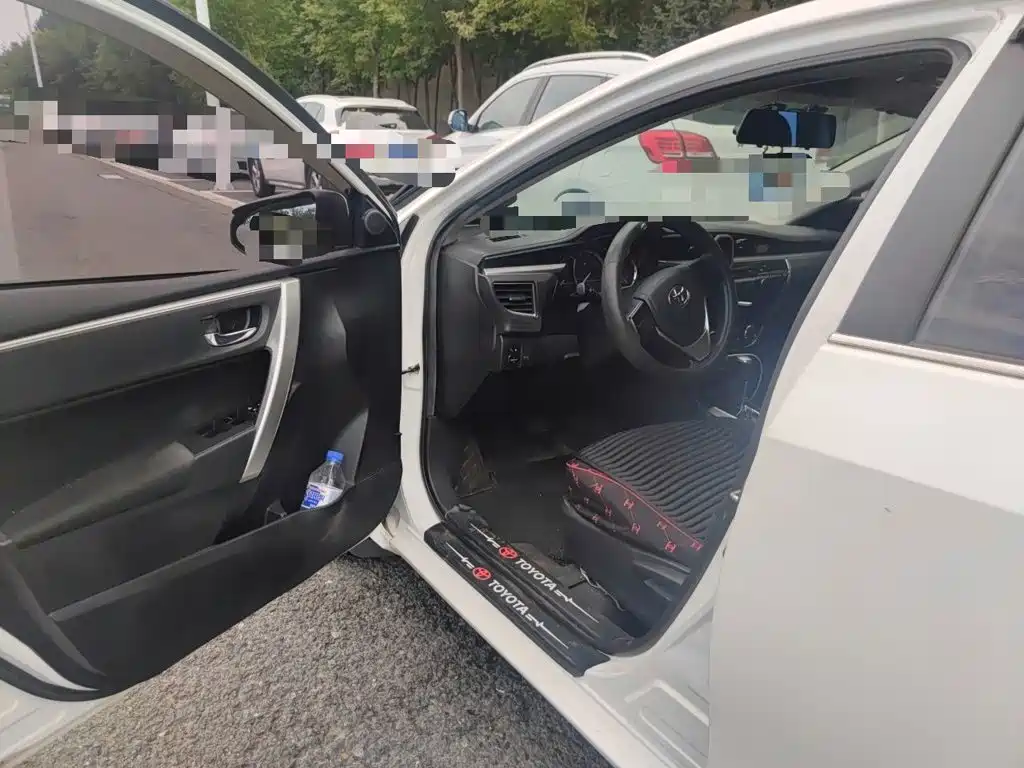 Toyota Corolla 2018 — фото 17