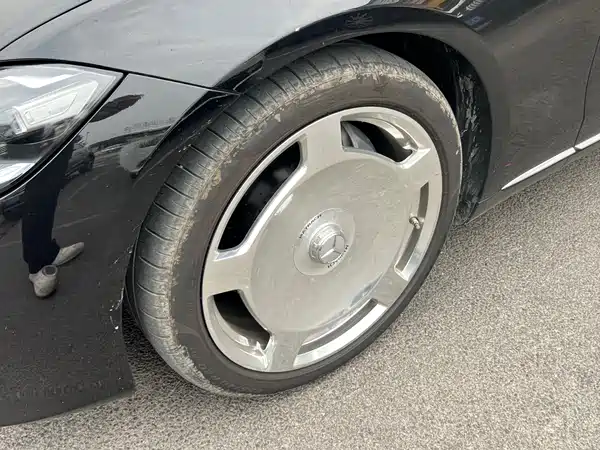 Mercedes-Benz Maybach S-Class 2025