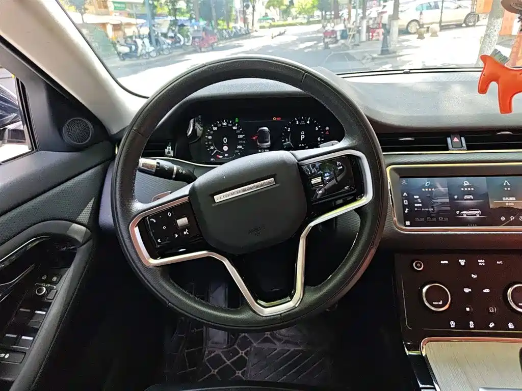 Land Rover Evoque 2022 — фото 6