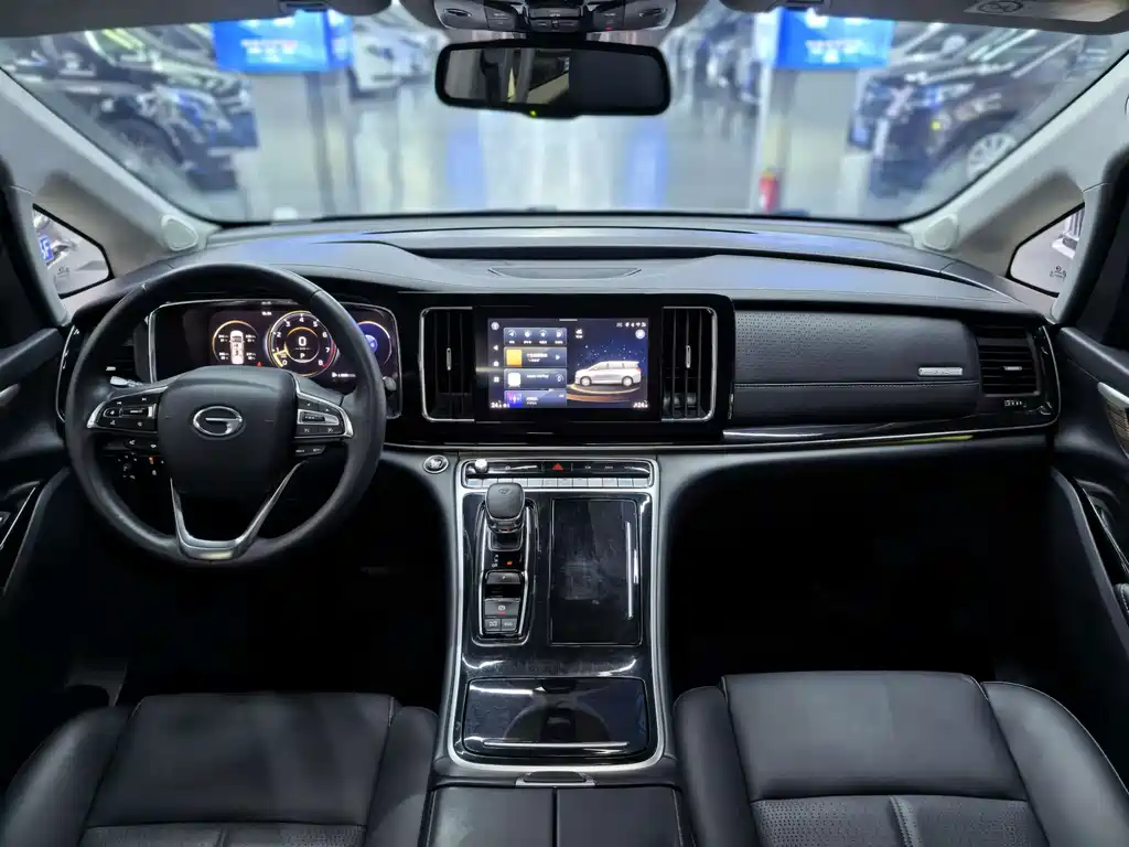 GAC Trumpchi M8 2022 — фото 12
