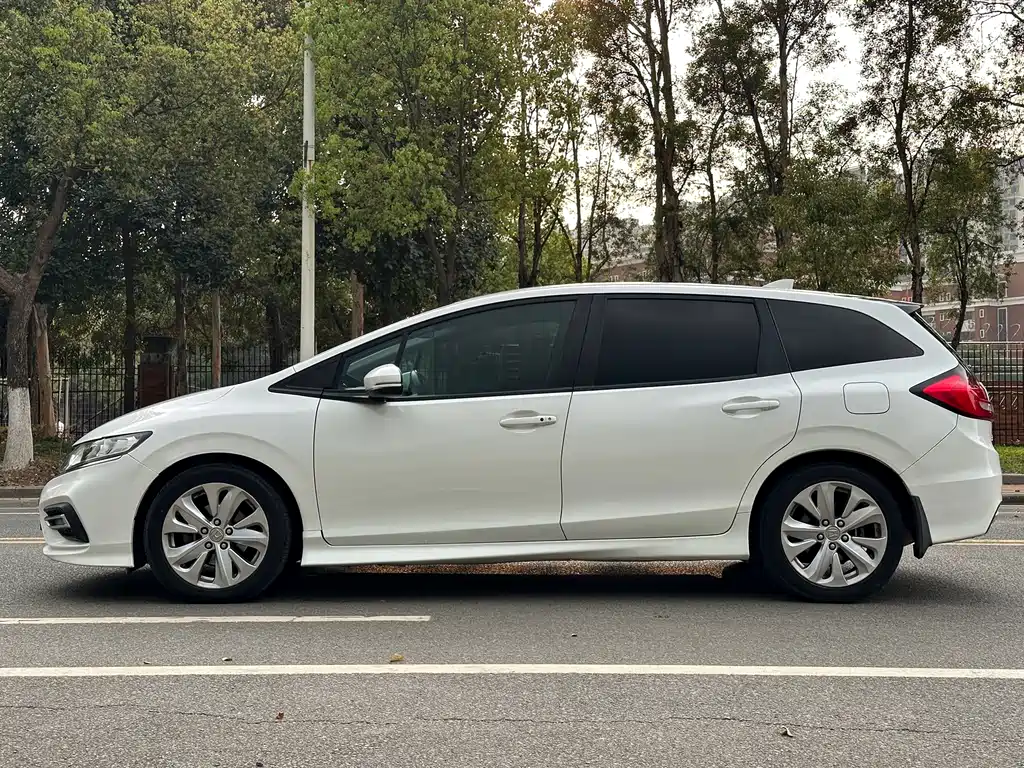 Honda Jade 2018 — фото 13