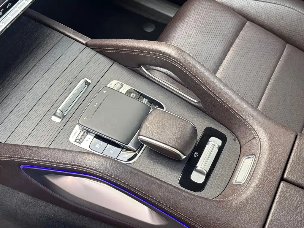 Mercedes-Benz GLE 2020 — фото 18