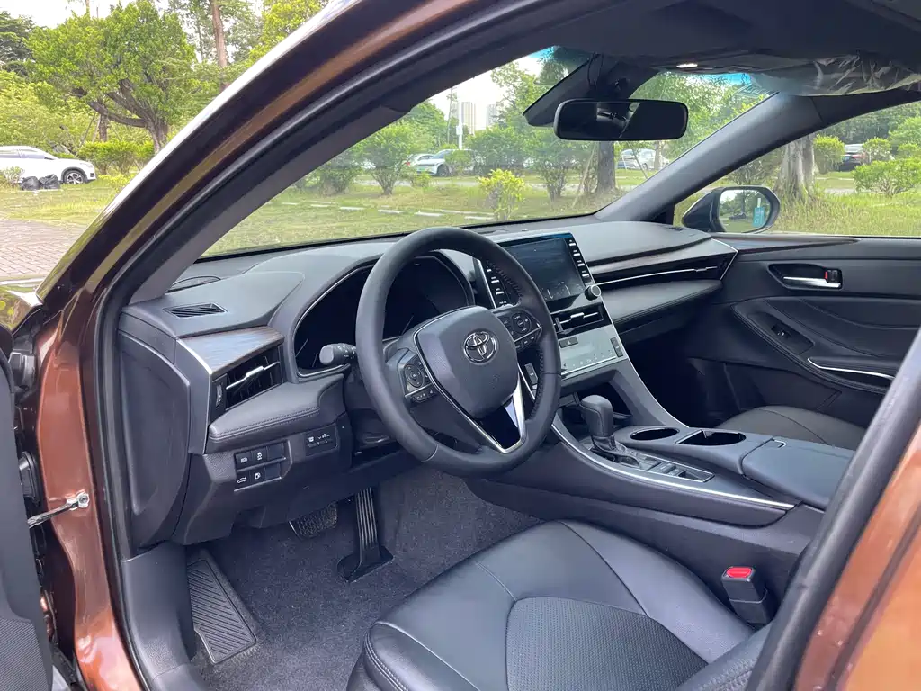 Toyota Avalon 2020 — фото 12