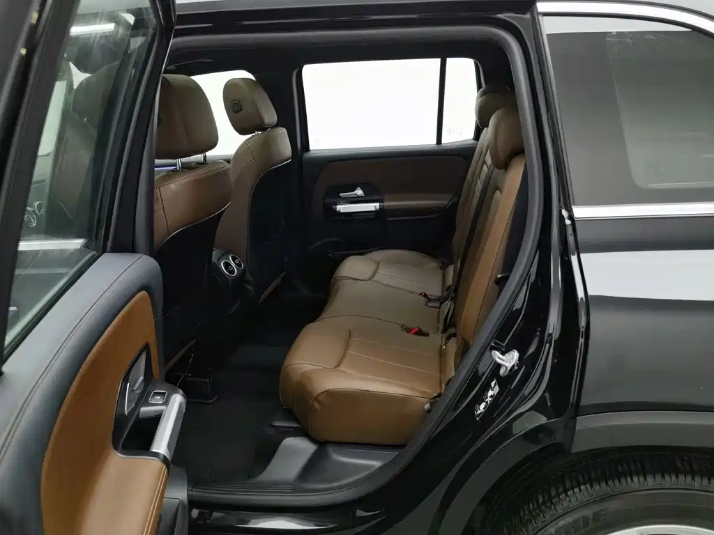 Mercedes-Benz GLB 2022 — фото 15