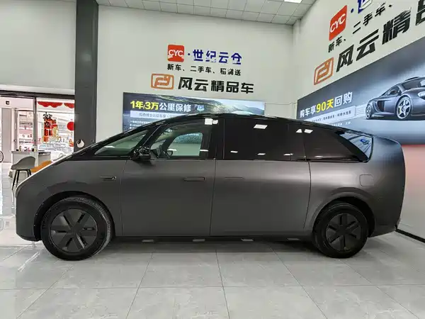 Li Auto MEGA 2024
