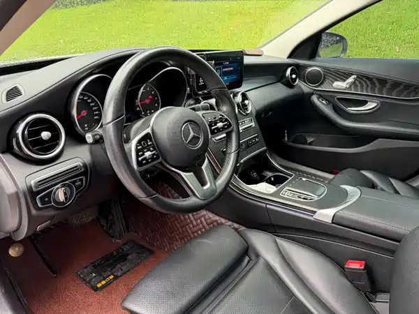 Mercedes-Benz C-Class 2019