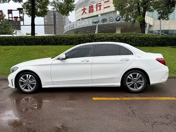 Mercedes-Benz C-Class 2019